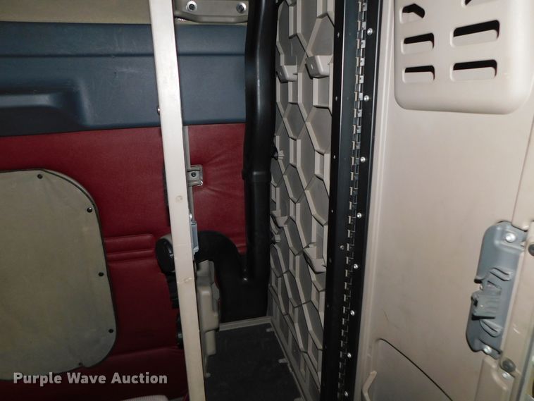 image for item DJ5929 2013 Freightliner Cascadia 125  semi truck