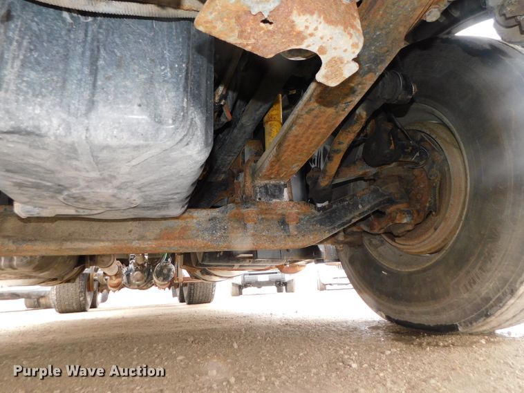 image for item DJ5929 2013 Freightliner Cascadia 125  semi truck