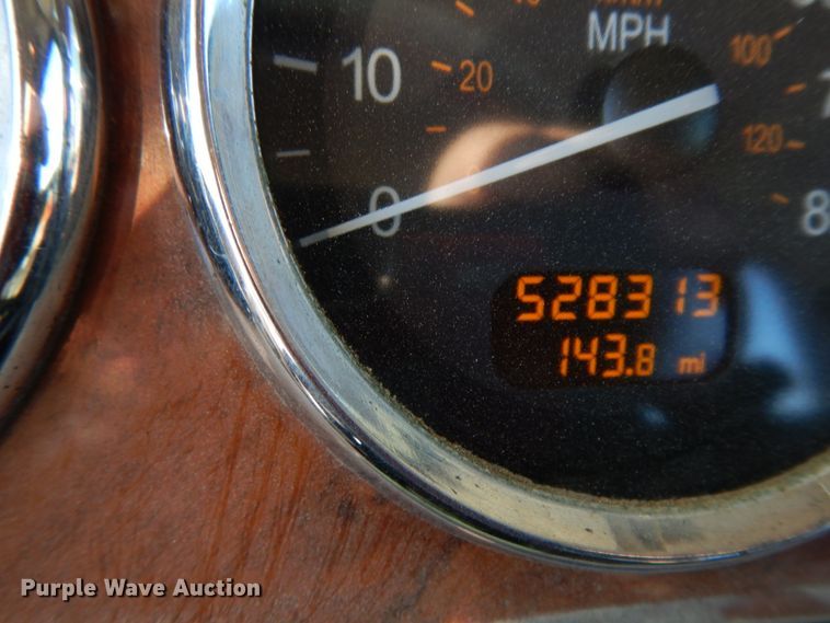 image for item DJ8103 2009 Peterbilt 384  semi truck