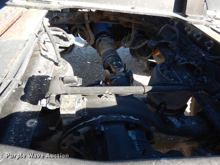 image for item DJ8103 2009 Peterbilt 384  semi truck