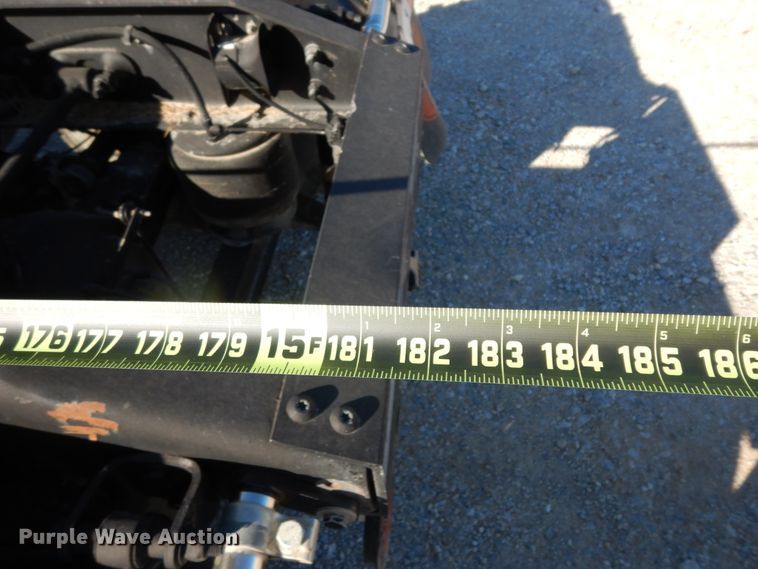 image for item DJ8103 2009 Peterbilt 384  semi truck