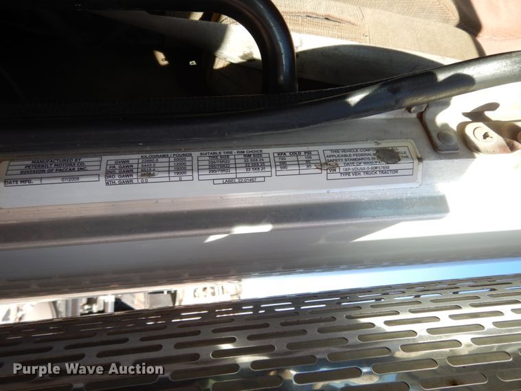 image for item DJ8103 2009 Peterbilt 384  semi truck