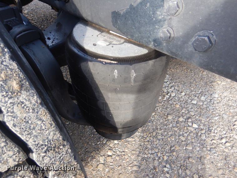 image for item DJ8587 2016 Kenworth W900  semi truck