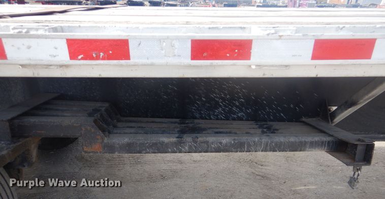 image for item DJ8589 2012 Utility FS2CHA flatbed trailer
