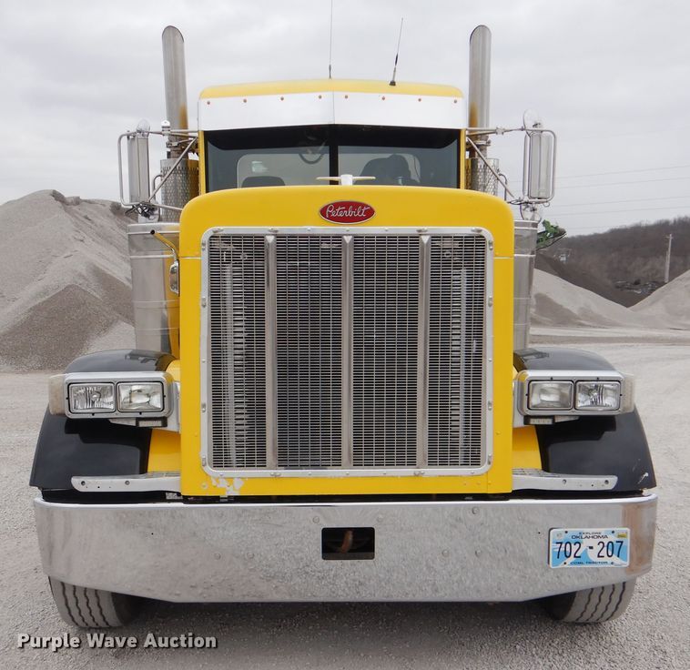 image for item DJ8594 1999 Peterbilt 379  semi truck