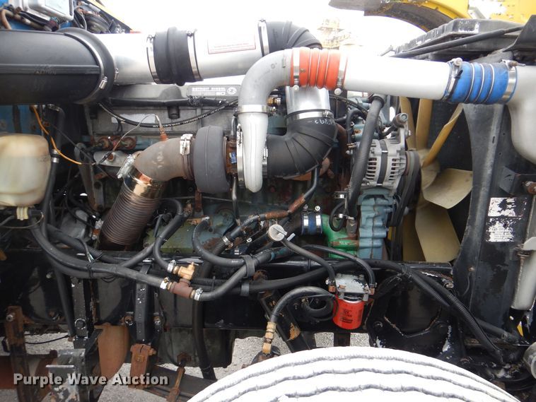 image for item DJ8594 1999 Peterbilt 379  semi truck