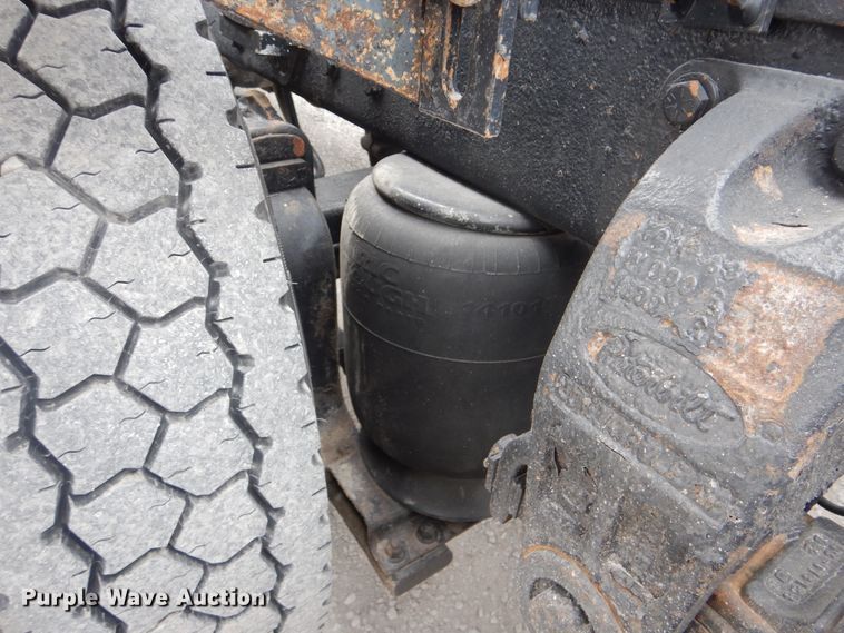 image for item DJ8594 1999 Peterbilt 379  semi truck