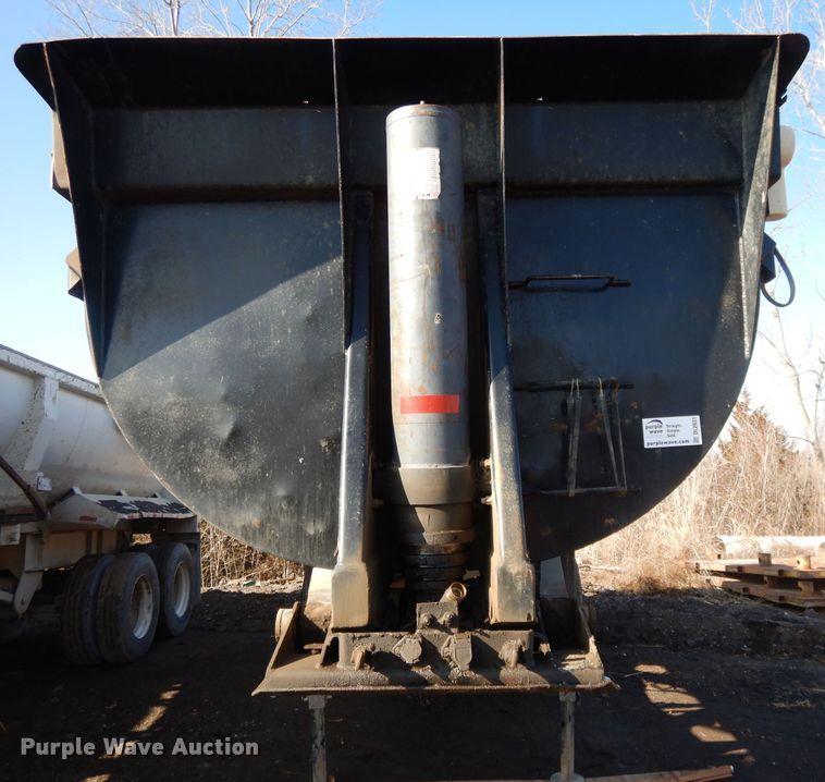 image for item DL2631 1997 Load King end dump trailer