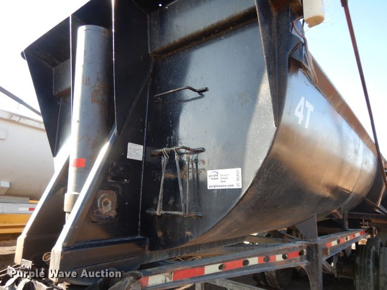 image for item DL2631 1997 Load King end dump trailer