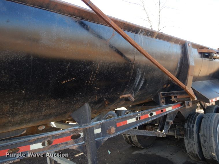 image for item DL2631 1997 Load King end dump trailer