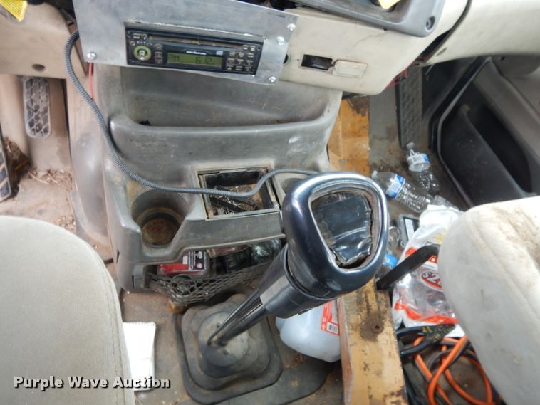 image for item DL2647 2005 Sterling AT9500  truck tractor