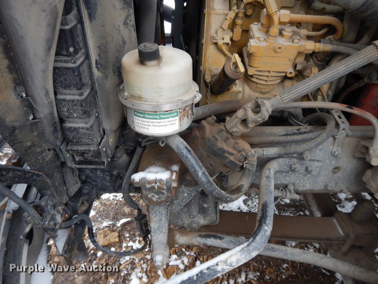 image for item DL2647 2005 Sterling AT9500  truck tractor