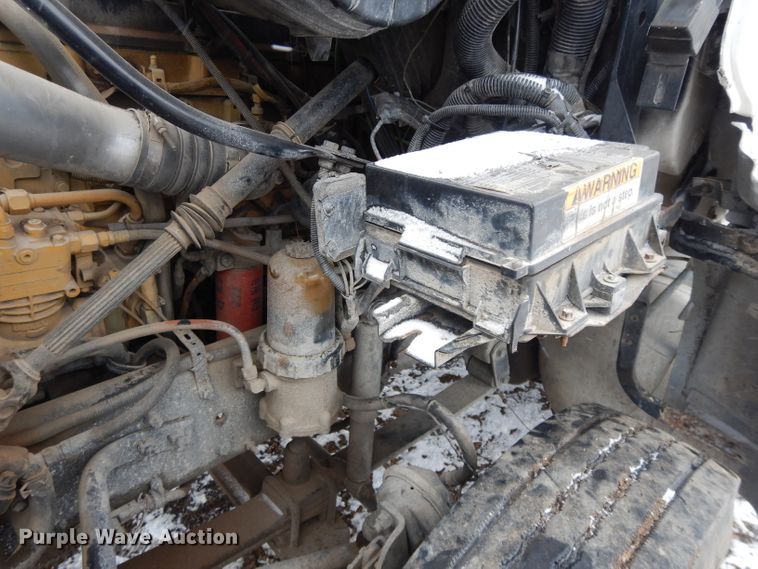 image for item DL2647 2005 Sterling AT9500  truck tractor