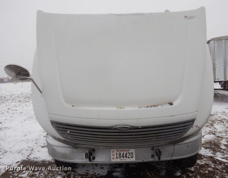 image for item DL2647 2005 Sterling AT9500  truck tractor