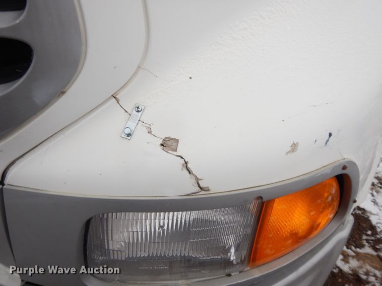 image for item DL2647 2005 Sterling AT9500  truck tractor