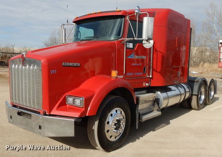 image for item DL2652 2009 Kenworth T800  semi truck