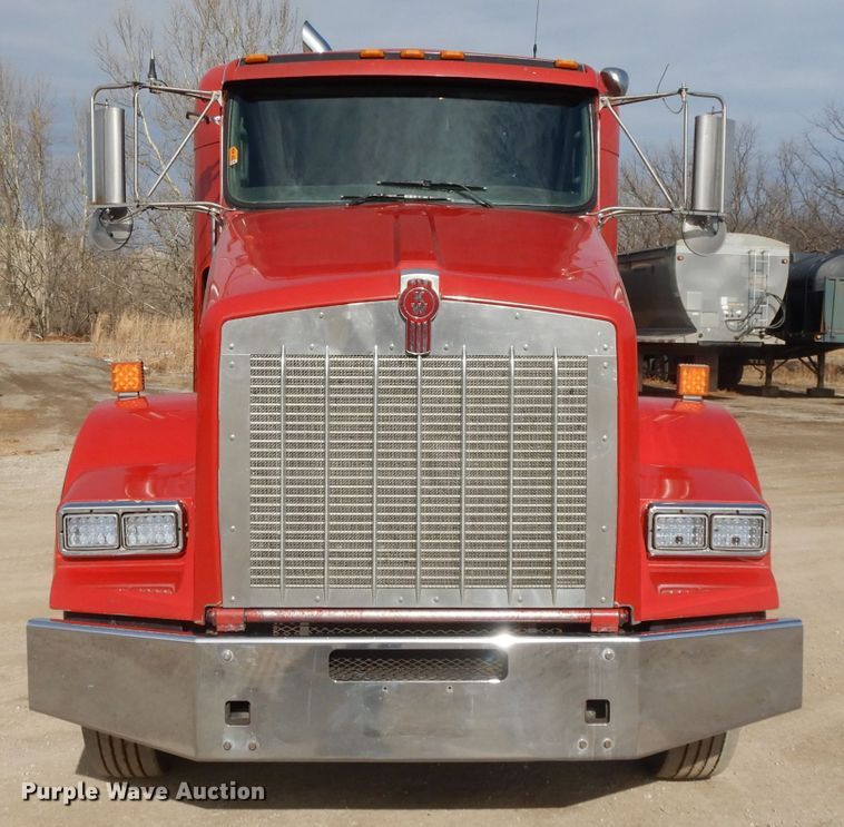 image for item DL2652 2009 Kenworth T800  semi truck