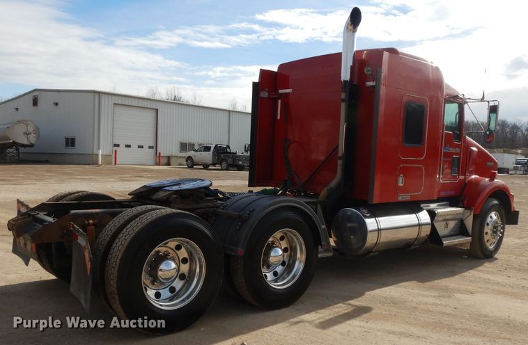 image for item DL2652 2009 Kenworth T800  semi truck