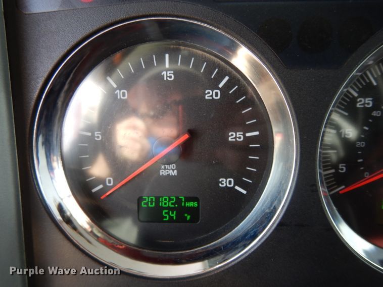 image for item DL2652 2009 Kenworth T800  semi truck