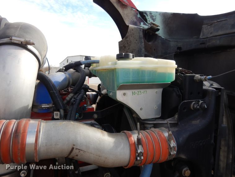 image for item DL2652 2009 Kenworth T800  semi truck