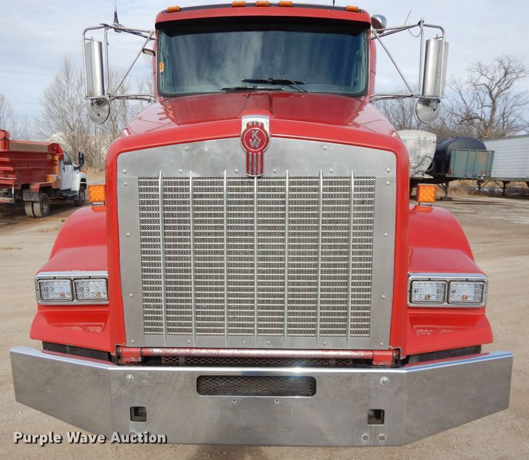 image for item DL2652 2009 Kenworth T800  semi truck