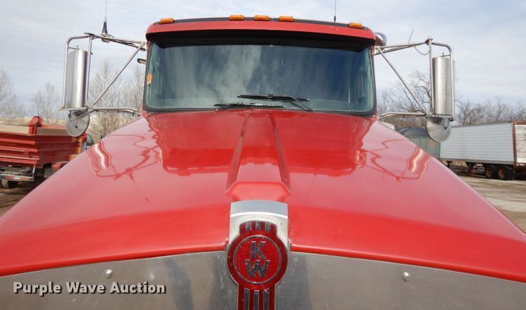 image for item DL2652 2009 Kenworth T800  semi truck