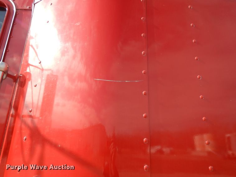 image for item DL2652 2009 Kenworth T800  semi truck