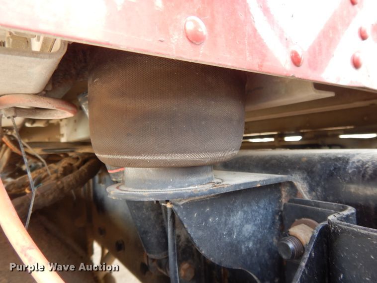 image for item DL2652 2009 Kenworth T800  semi truck