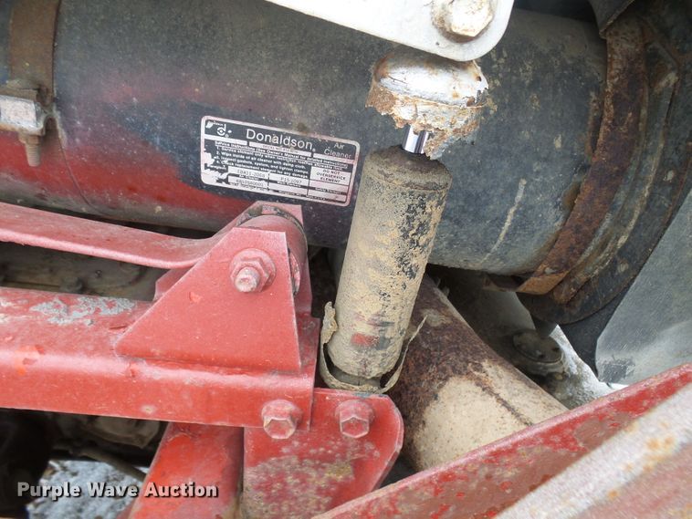 image for item DT9898 1986 Freightliner FLC  semi truck