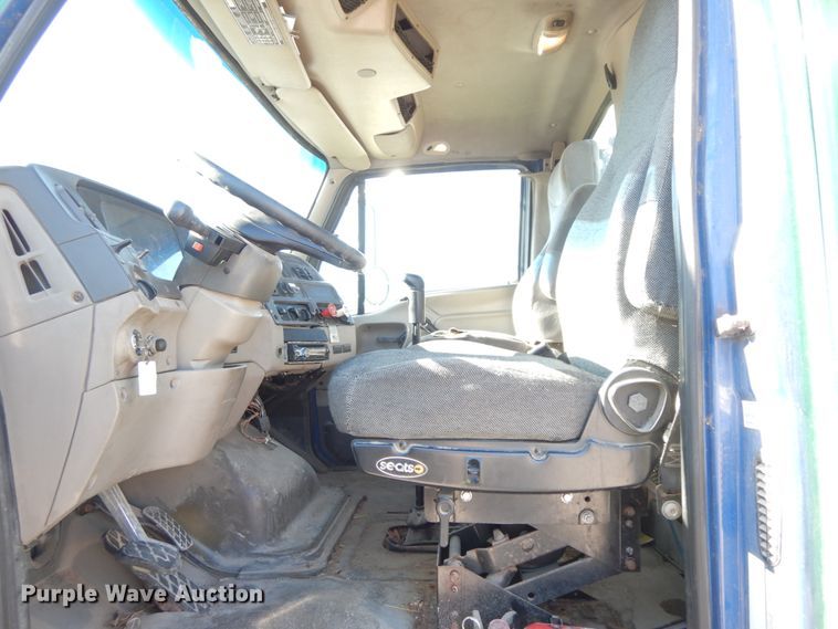 image for item FG9697 2005 Sterling A-Line  semi truck