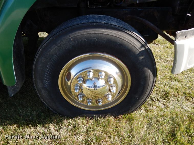 image for item FG9697 2005 Sterling A-Line  semi truck