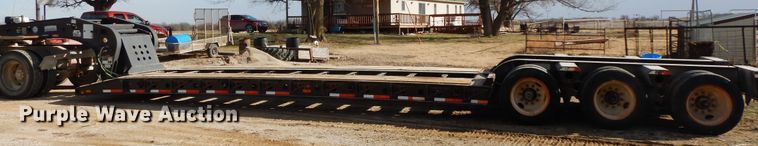 image for item GG9289 1999 Fontaine Ram 50  lowboy equipment trailer