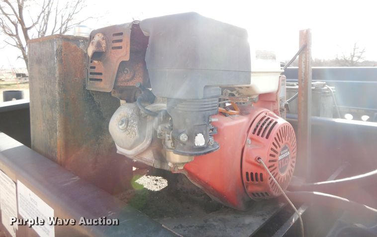 image for item GG9289 1999 Fontaine Ram 50  lowboy equipment trailer