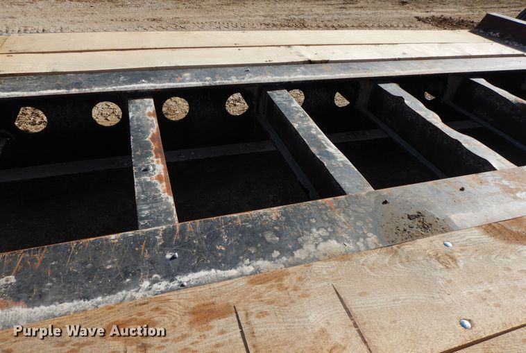 image for item GG9289 1999 Fontaine Ram 50  lowboy equipment trailer