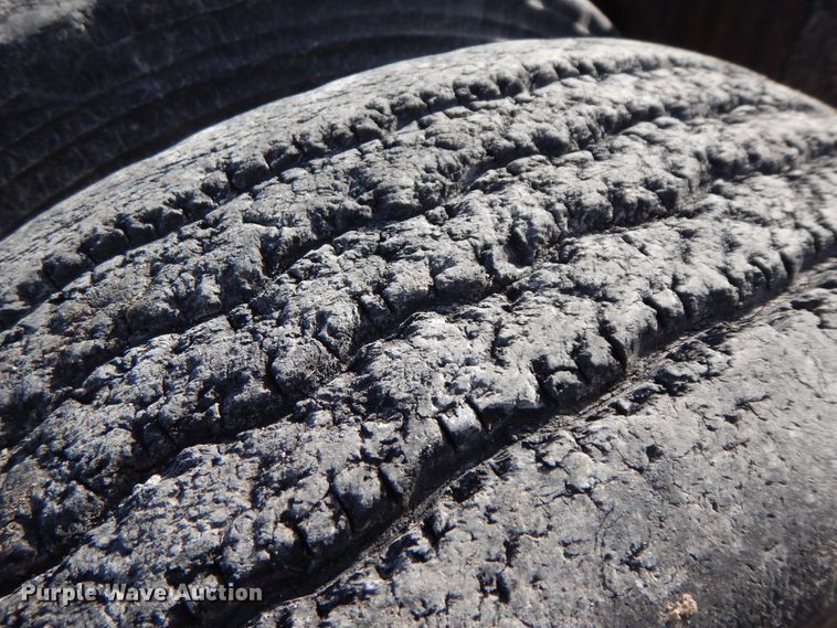 image for item GG9289 1999 Fontaine Ram 50  lowboy equipment trailer