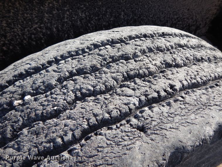 image for item GG9289 1999 Fontaine Ram 50  lowboy equipment trailer