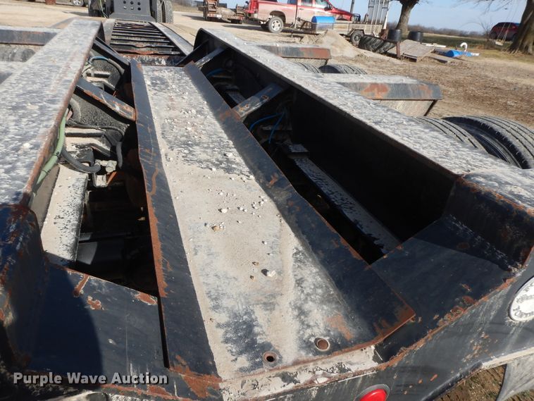 image for item GG9289 1999 Fontaine Ram 50  lowboy equipment trailer