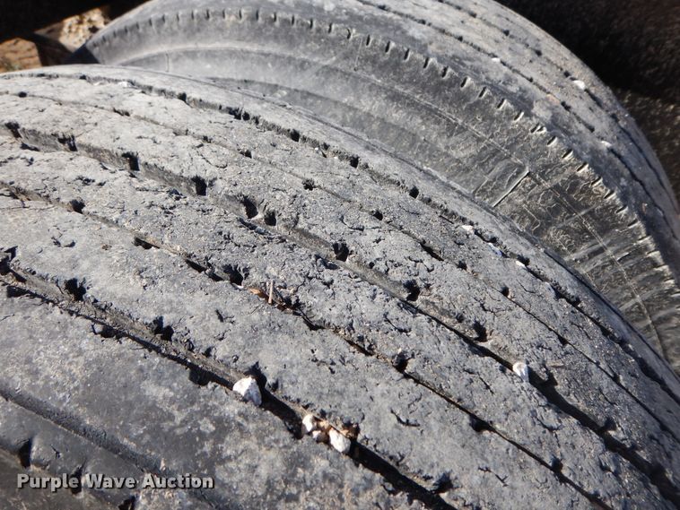 image for item GG9289 1999 Fontaine Ram 50  lowboy equipment trailer