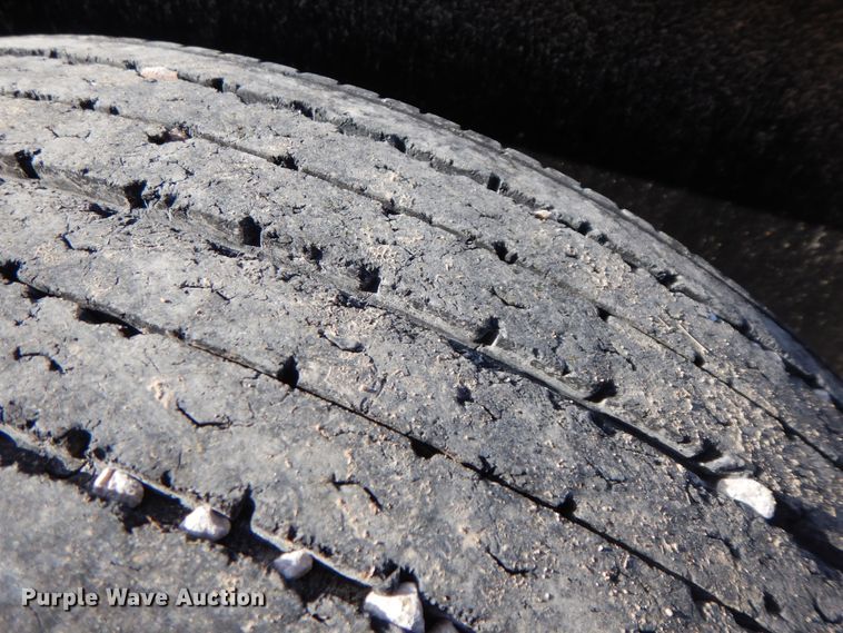 image for item GG9289 1999 Fontaine Ram 50  lowboy equipment trailer