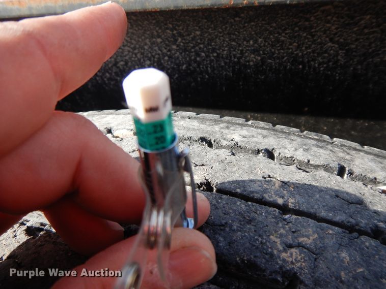 image for item GG9289 1999 Fontaine Ram 50  lowboy equipment trailer