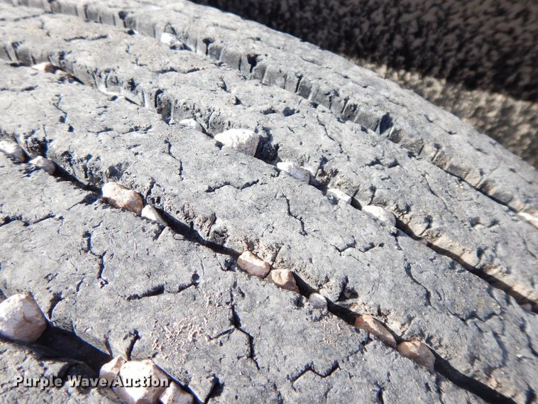 image for item GG9289 1999 Fontaine Ram 50  lowboy equipment trailer