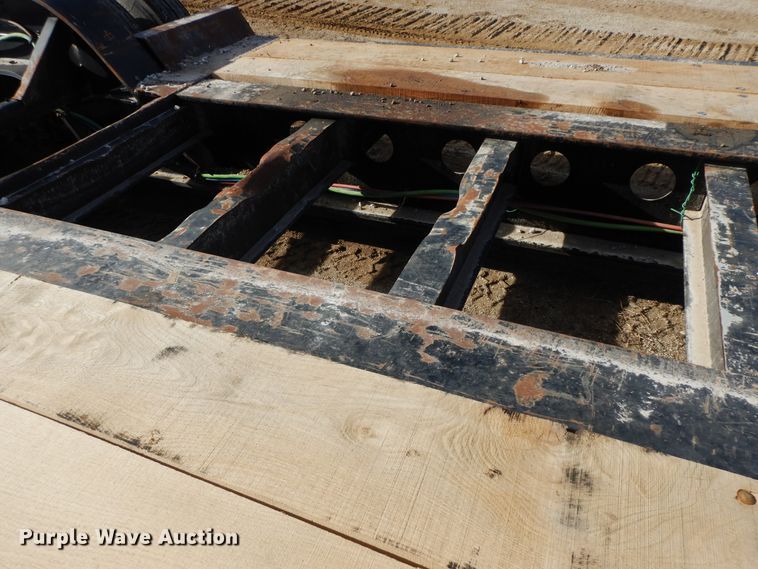 image for item GG9289 1999 Fontaine Ram 50  lowboy equipment trailer