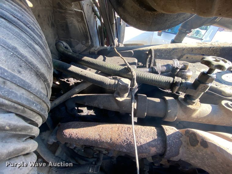 image for item HR9318 1986 Freightliner FLC  semi truck