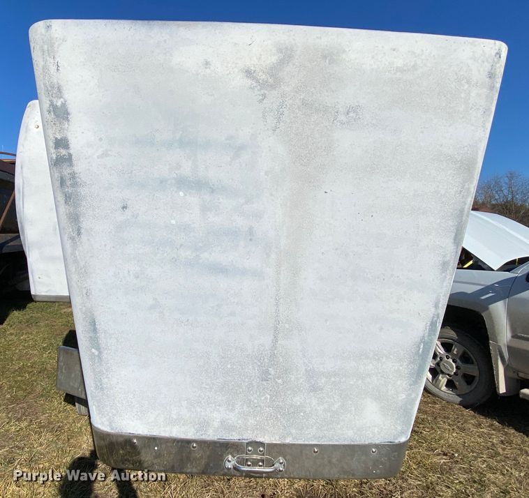 image for item HR9318 1986 Freightliner FLC  semi truck