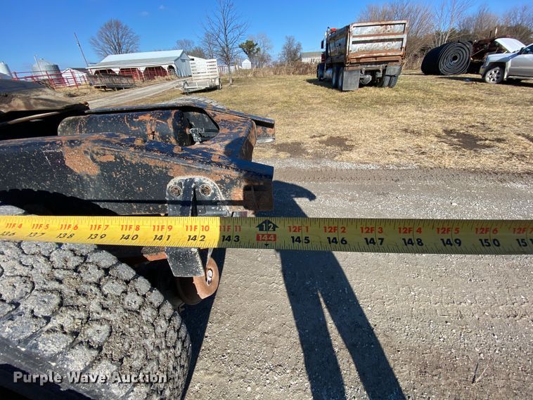 image for item HR9318 1986 Freightliner FLC  semi truck