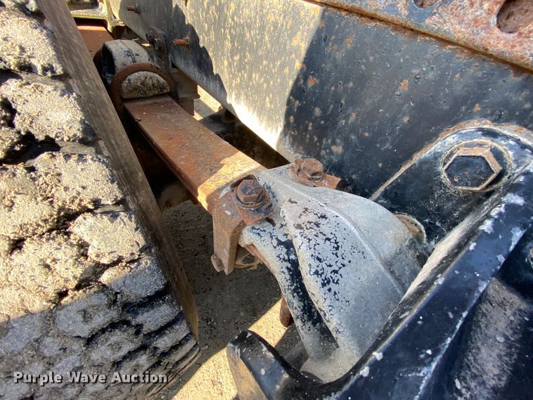 image for item HR9318 1986 Freightliner FLC  semi truck