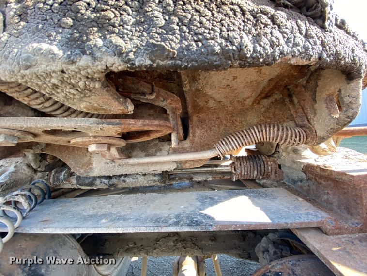 image for item HR9318 1986 Freightliner FLC  semi truck