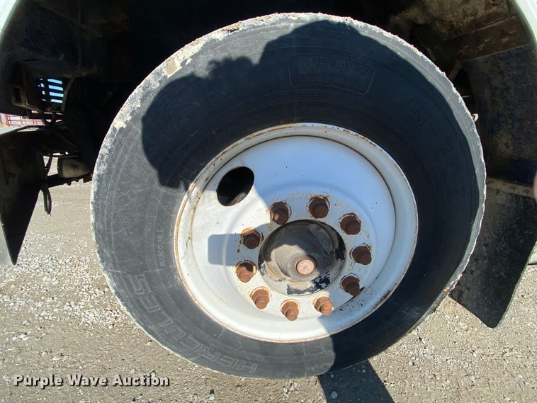 image for item HR9318 1986 Freightliner FLC  semi truck