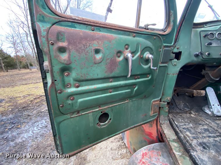 image for item HR9348 1959 Mack B61  semi truck with trailer