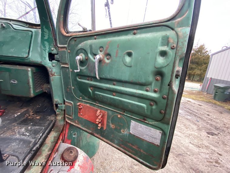 image for item HR9348 1959 Mack B61  semi truck with trailer